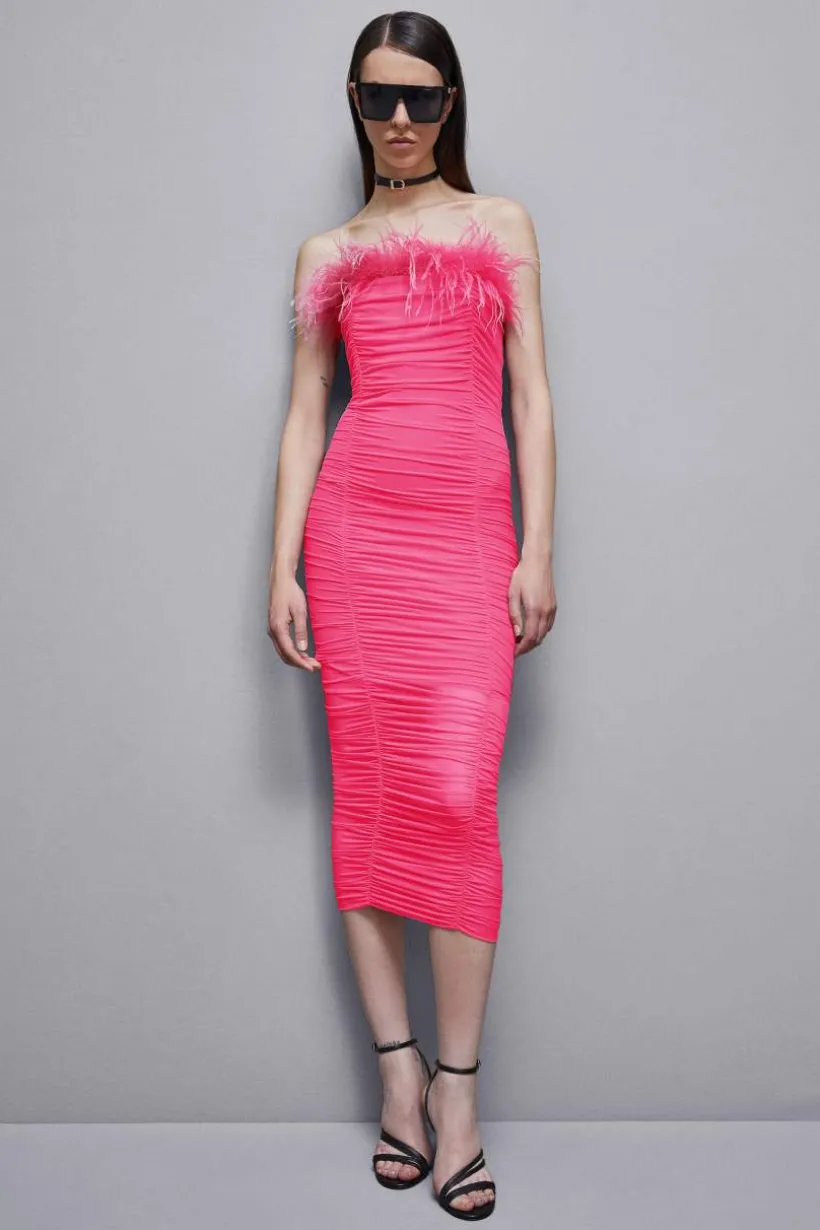 Abito midi con piume in tulle e jersey