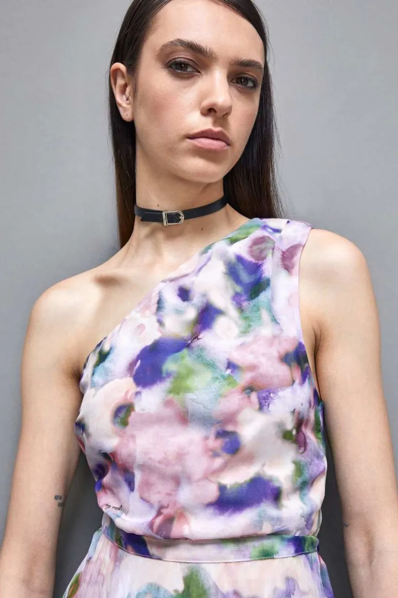 Abito plissè monospalla in chiffon