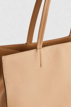 Borsa shopping in pelle martellata