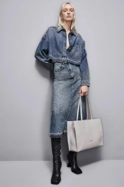 Borsa shopping in pelle martellata