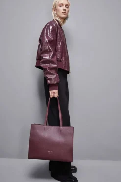 Borsa shopping in pelle martellata