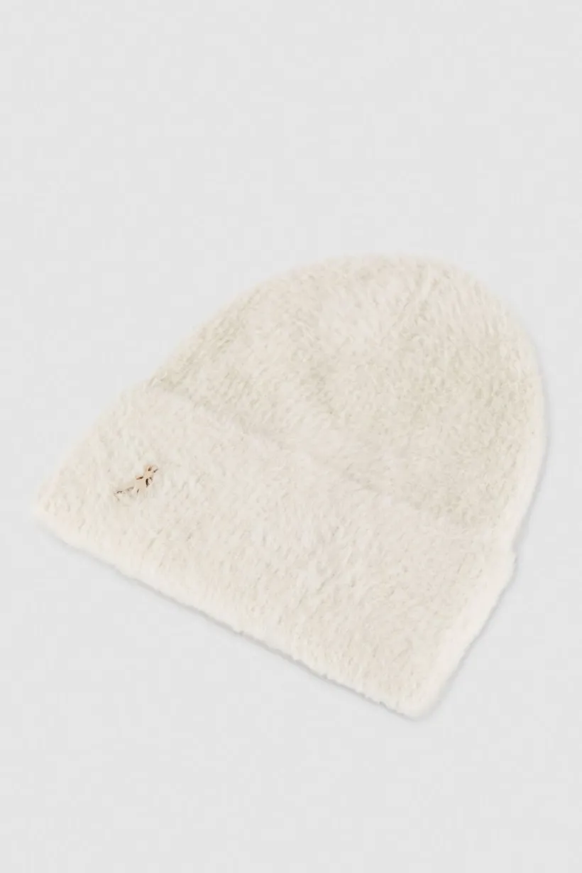 Cappello con risvolto a costine