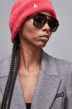 Cappello con risvolto a costine