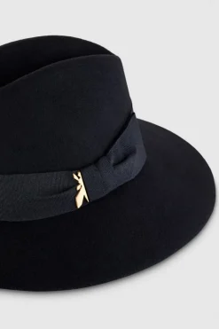 Cappello in feltro tesa larga