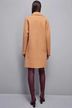 Cappotto a un bottone