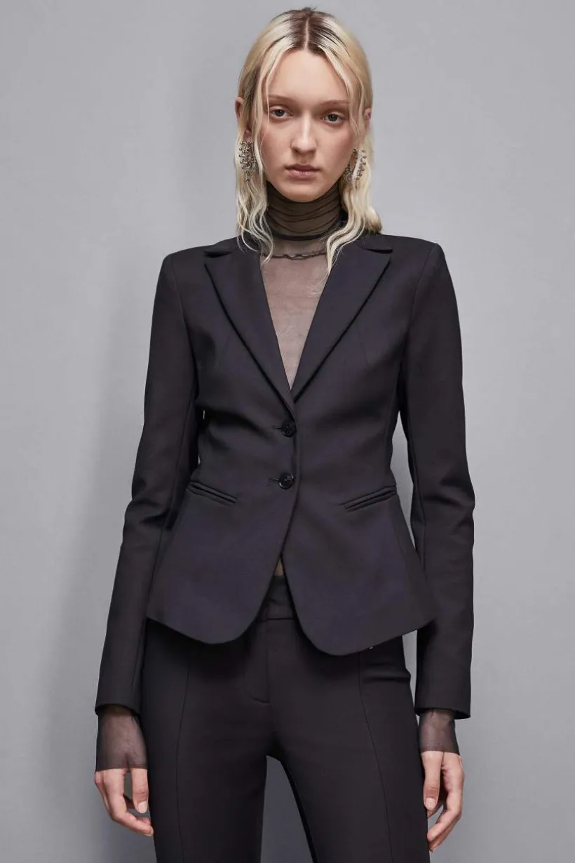 Giacca slim 2 bottoni