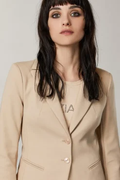 Giacca slim 2 bottoni