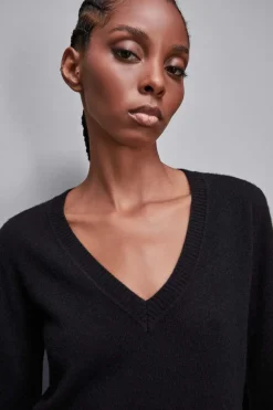 Maglia con scollo a 