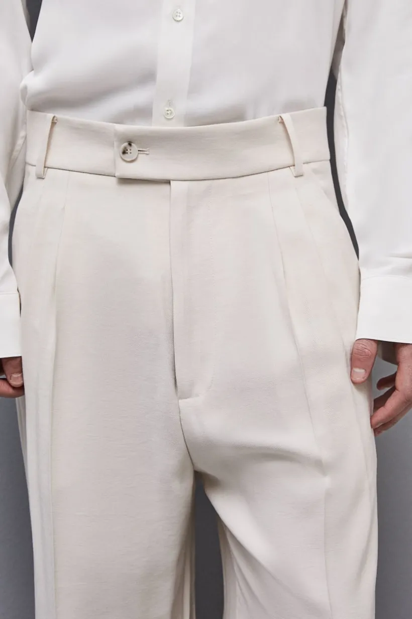 Pantalone con pinces in twill di viscosa