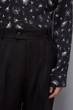 Pantalone con pinces misto lino e viscosa