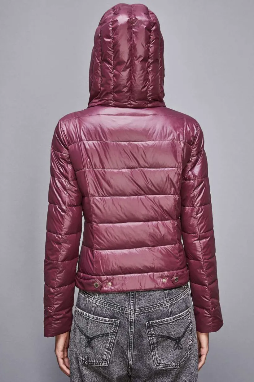 Piumino con cappuccio in nylon down proof