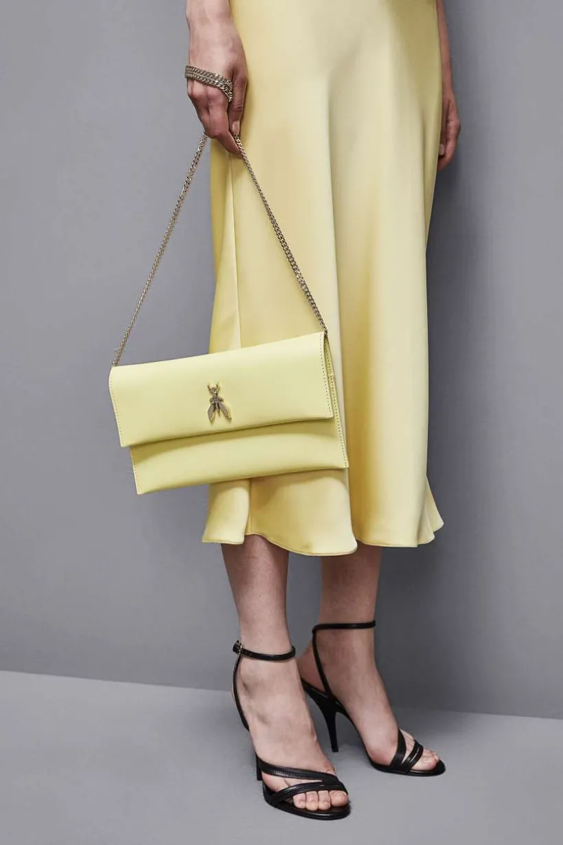 Pochette Fly in pelle con catena