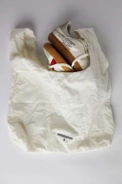 SKIN Sneakers in nappa con Lettering