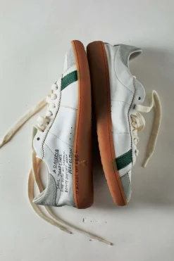 SKIN Sneakers in nappa con Lettering