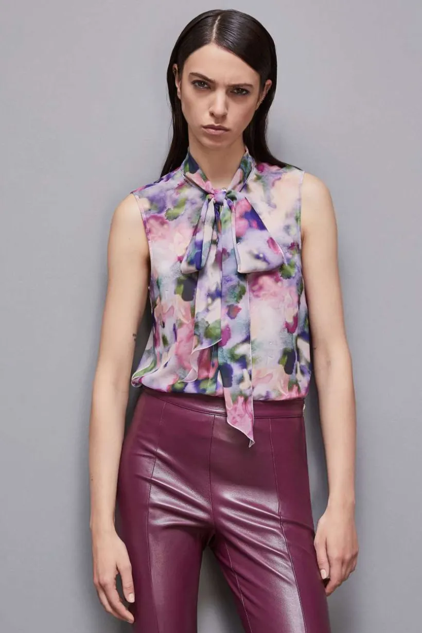 Top regular in georgette fantasia
