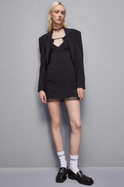 Tubino mini con inserti in pizzo